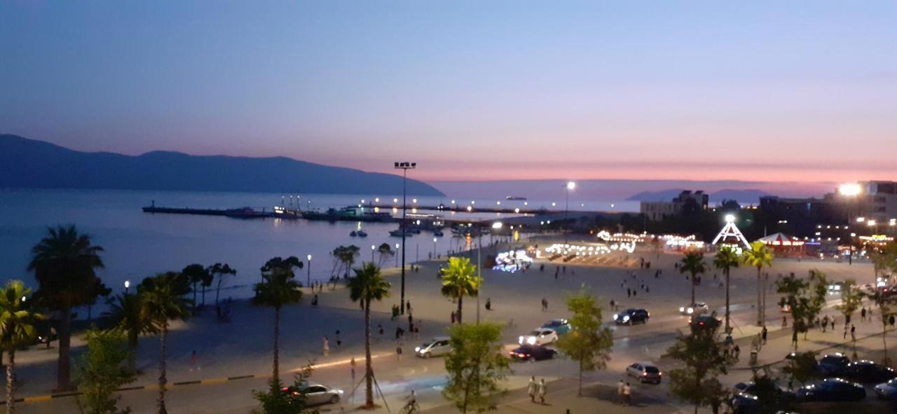 Eva Apartament Appartement Vlorë Buitenkant foto
