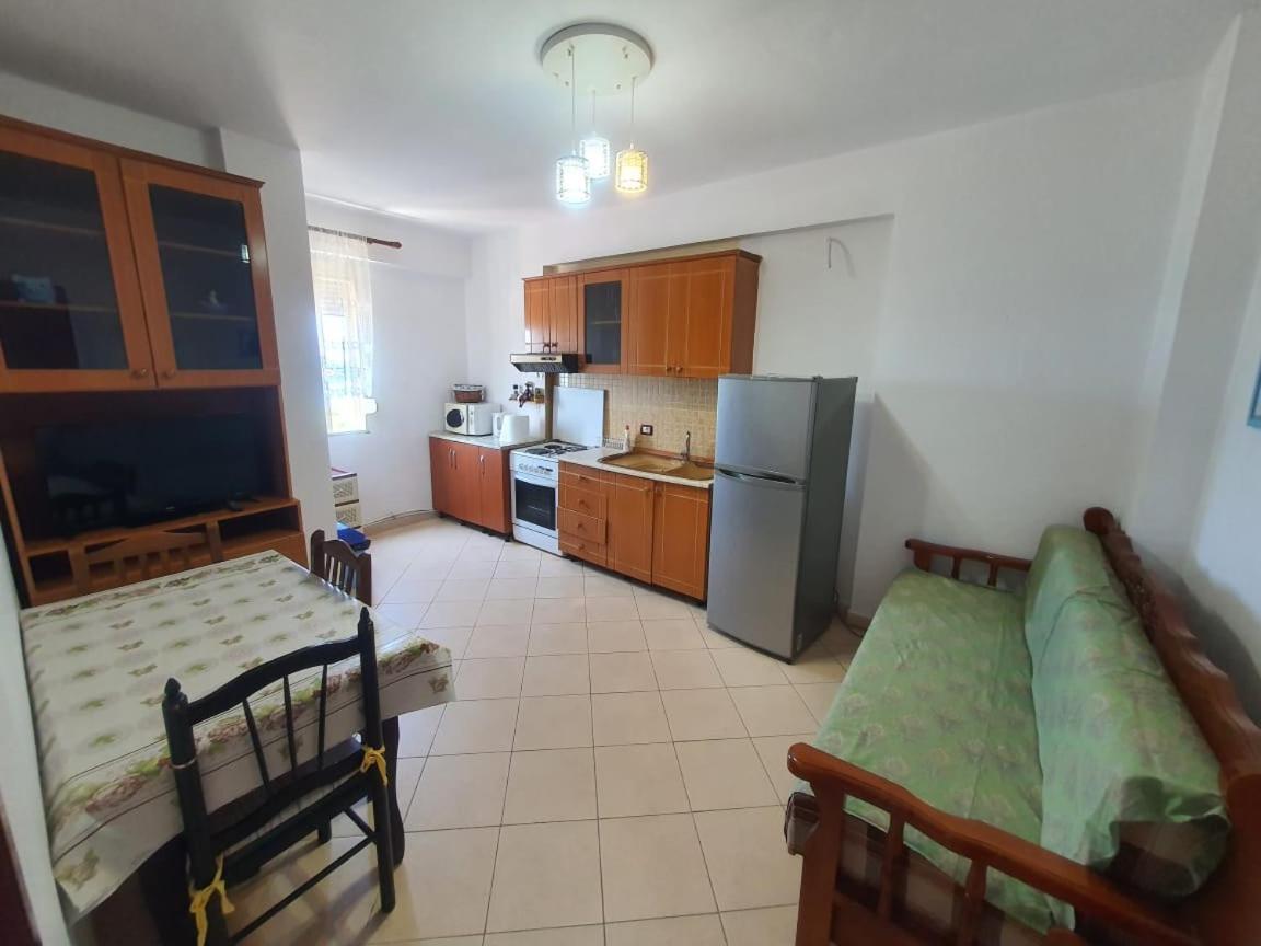 Eva Apartament Appartement Vlorë Buitenkant foto