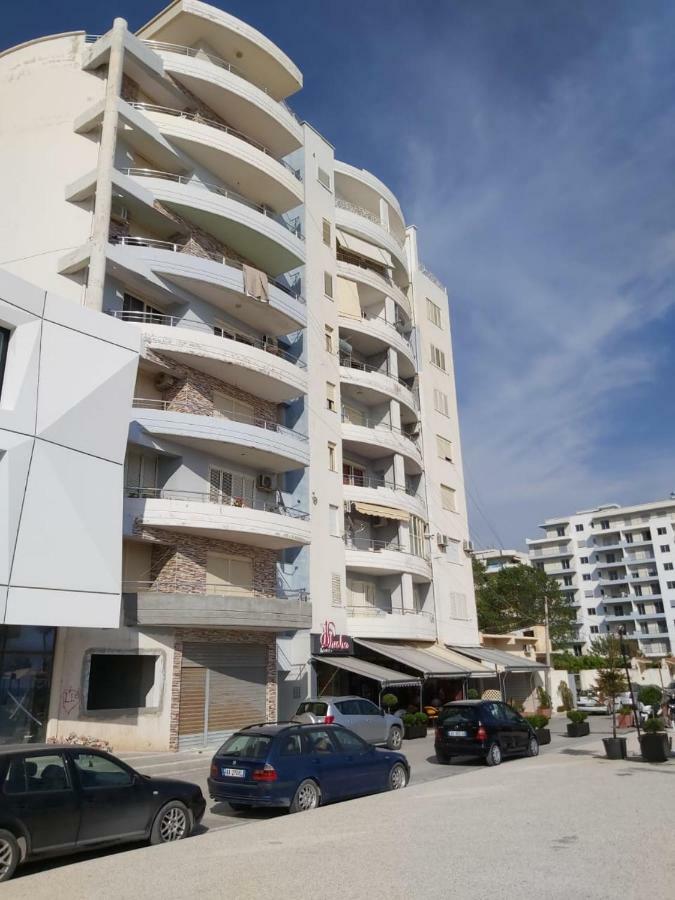 Eva Apartament Appartement Vlorë Buitenkant foto